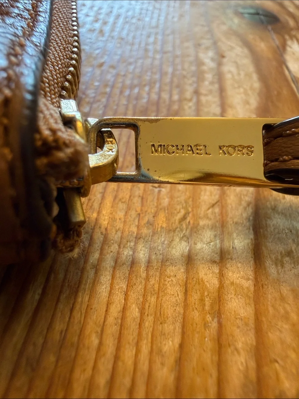 Michael Kors Jet Set Travel series  wristlet/clutch